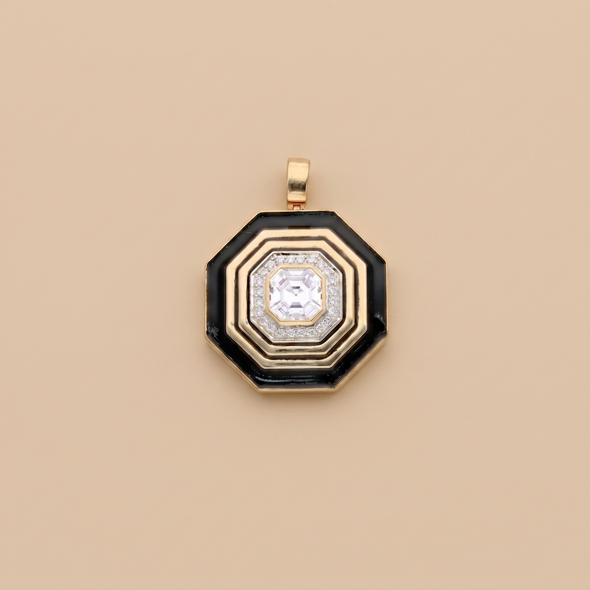 Conch Of The Night Pendant, a conch-inspired design, 9/14/18kt gold, at Inarra Atelier Kolkata