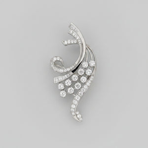Stellarine Curve Brooch