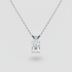 Classic 70 cent Emerald Pendant