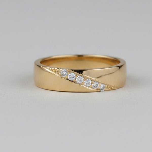 Brilliant Inlay Ring