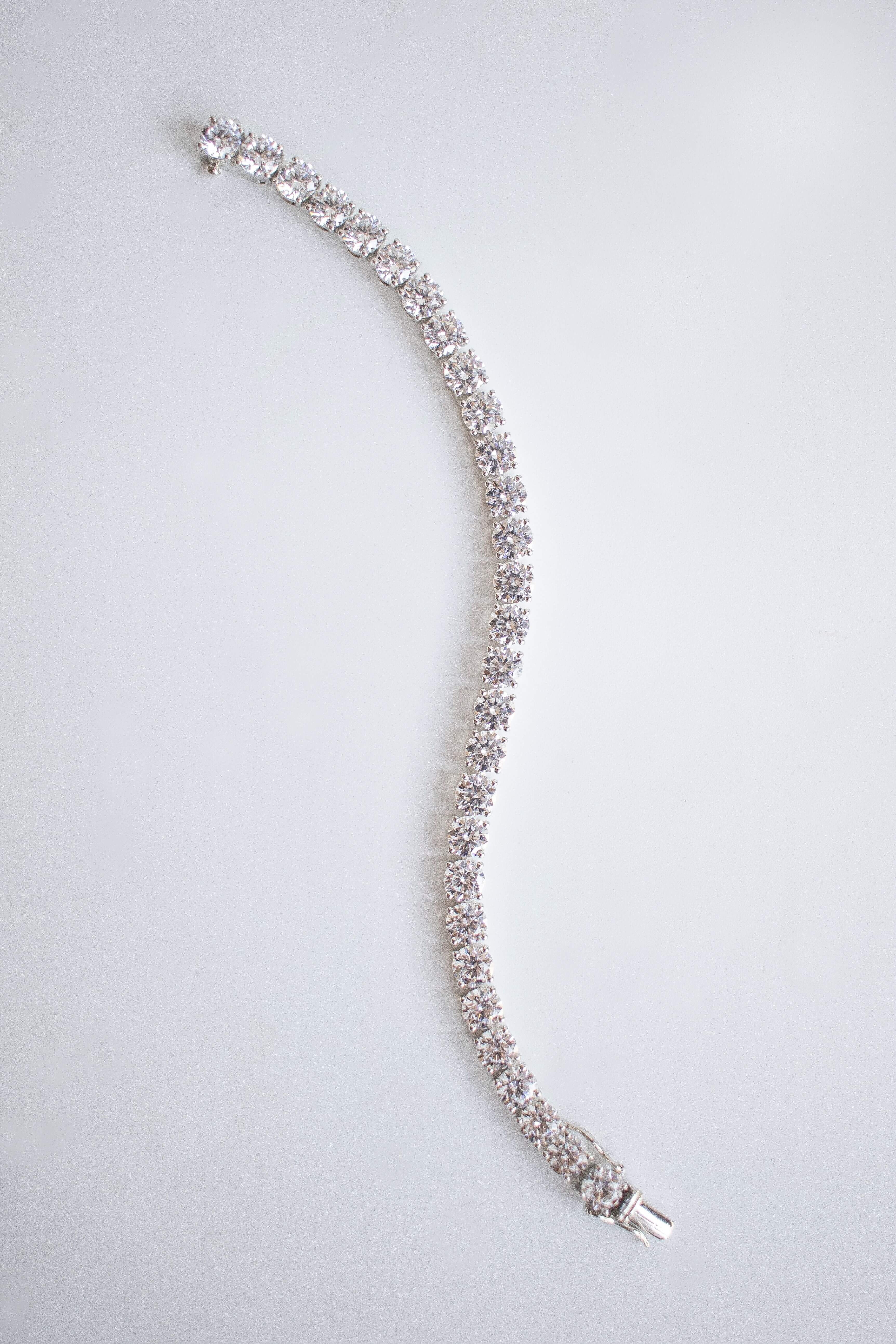 Classic Round 0.40 bracelet