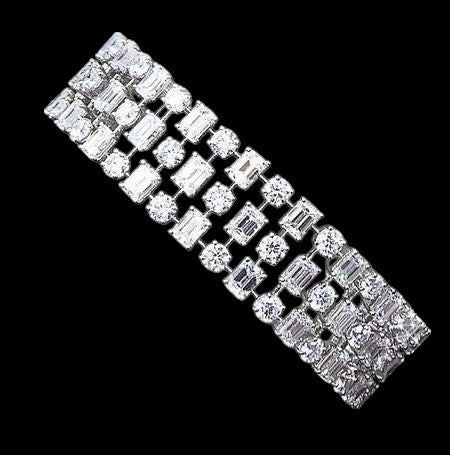 Round Emerald Broad Bracelet