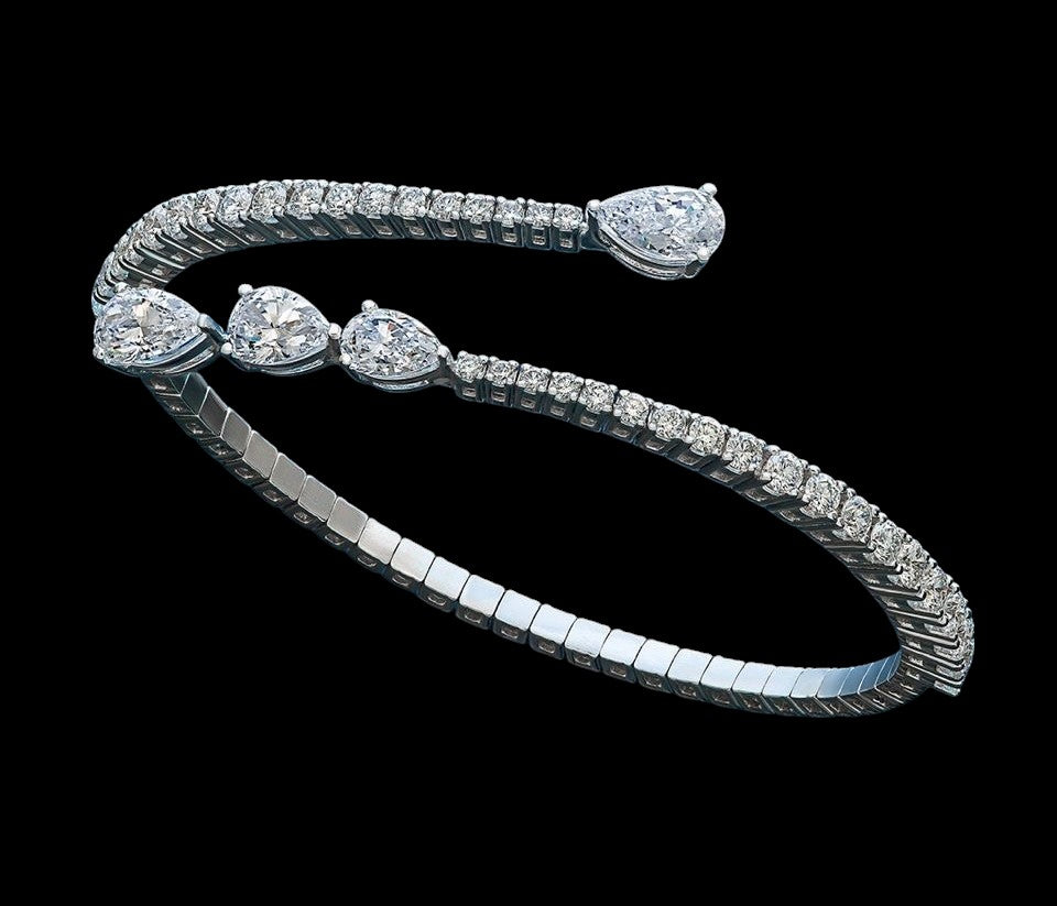 Crown Circle Bracelet