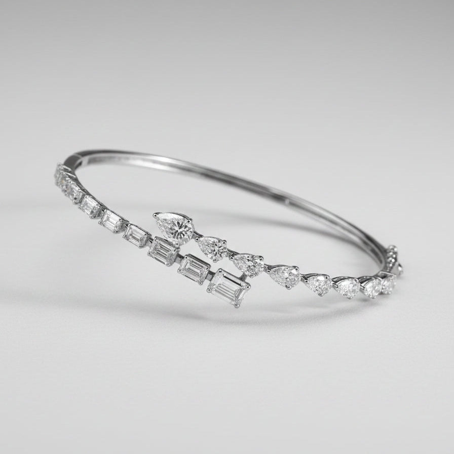 Drop and Emerald fixed Bracelet