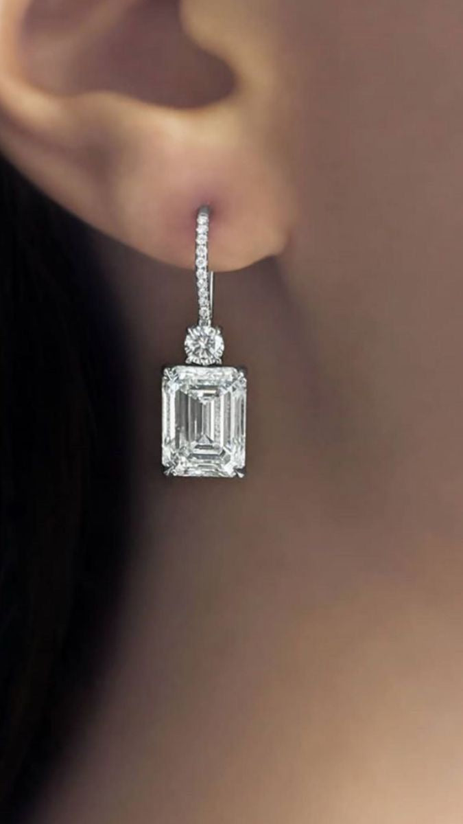 Infinite Glow Emerald Earrings