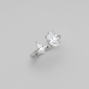 IGI-certified lab-grown geometric diamond ring – unique yin-yang design for women