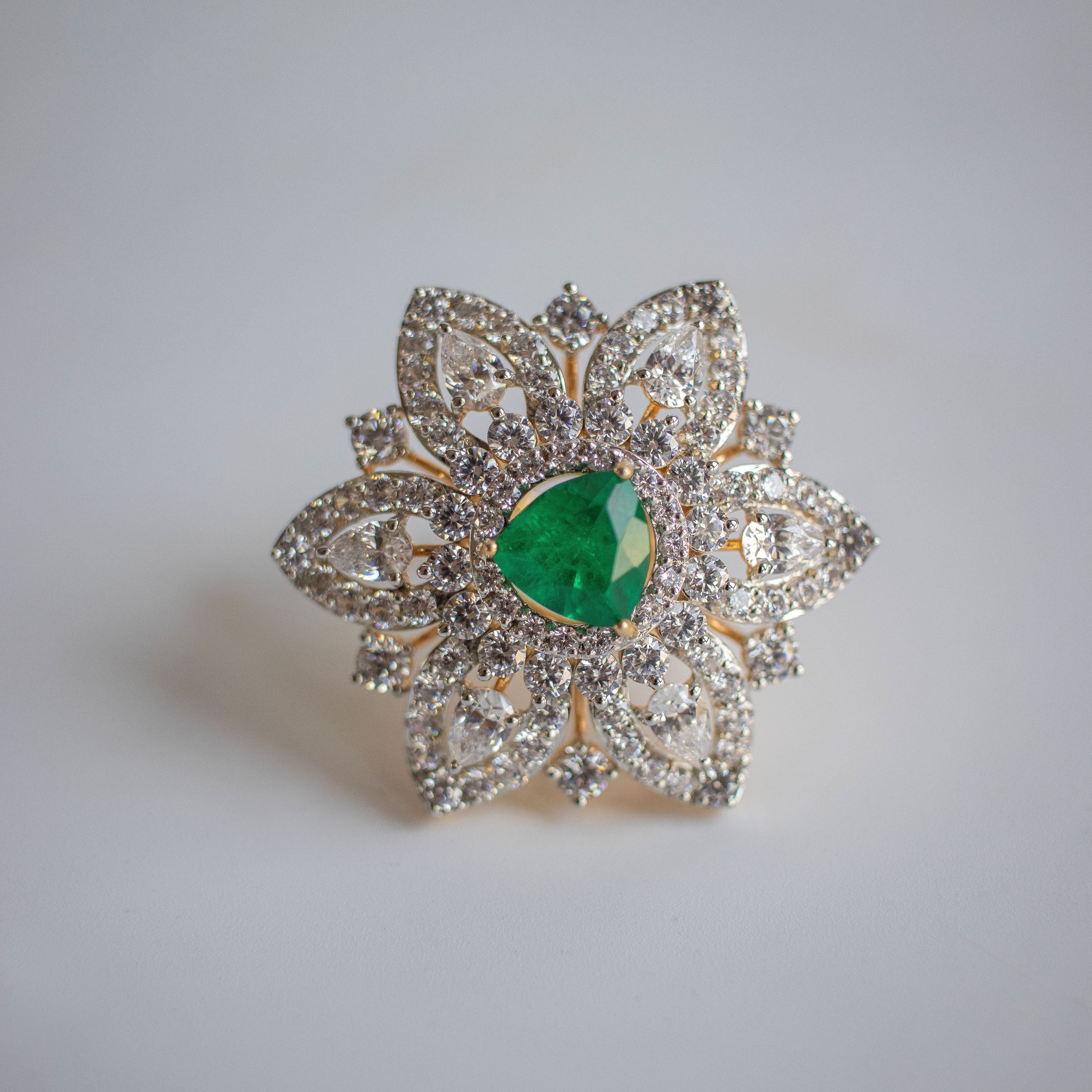 Diamond Petals Ring