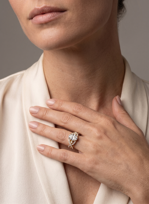 Classic Oval Lyric Ring