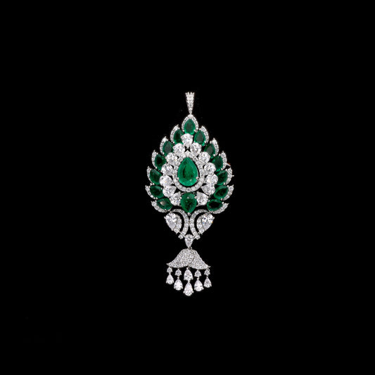 Fang of the serpent Pendant