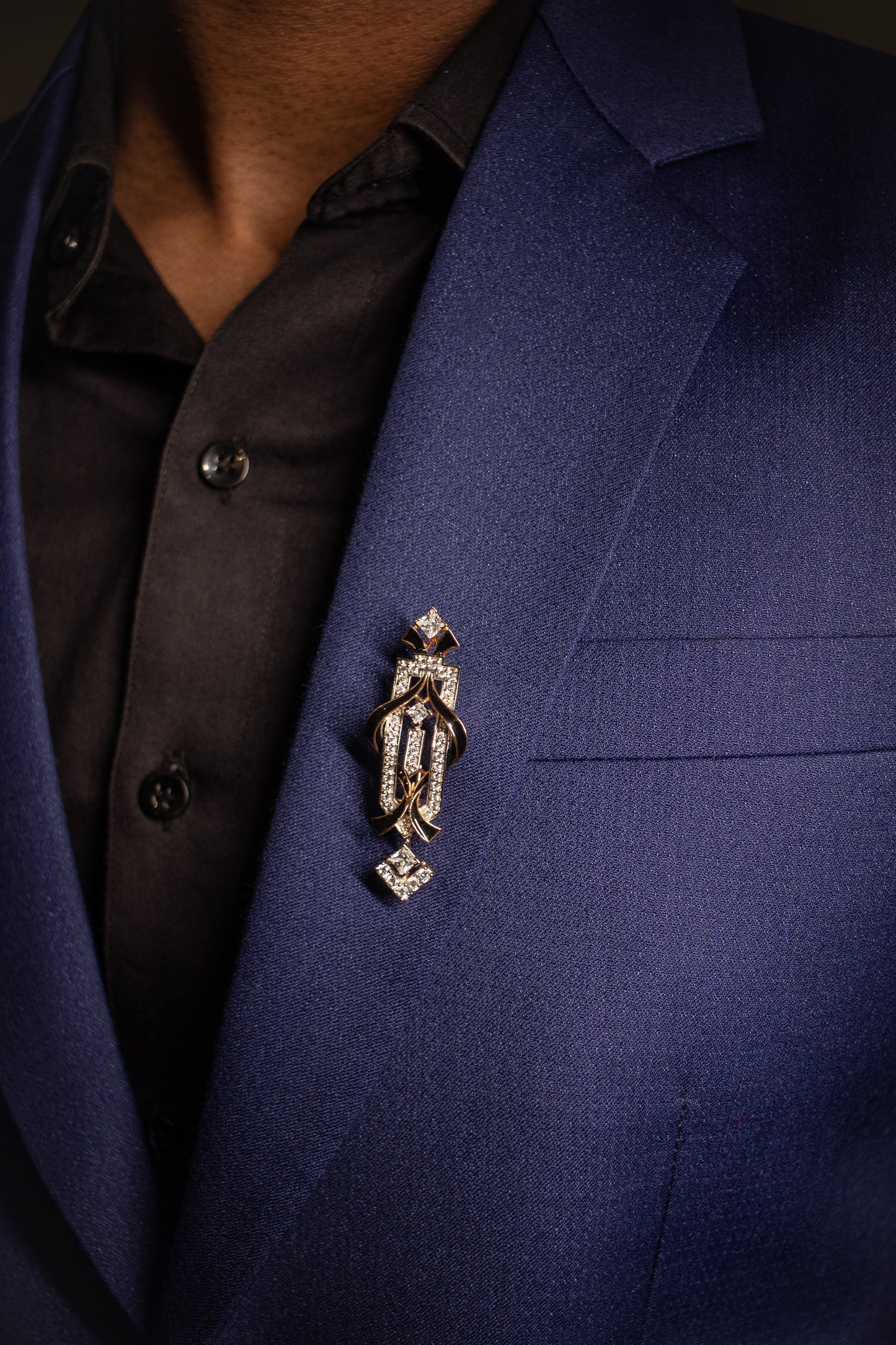 House of cards mens brooch