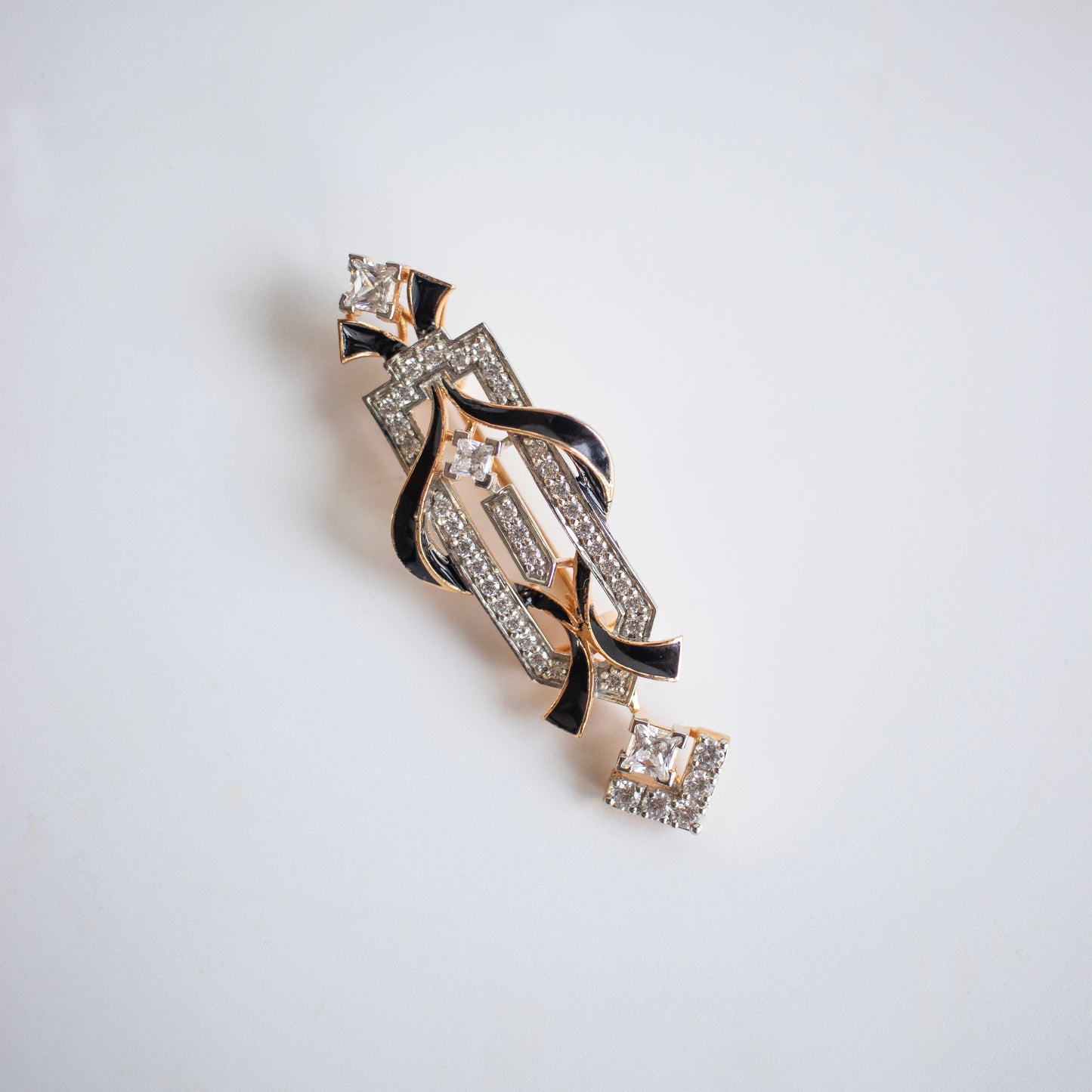 House of cards mens brooch