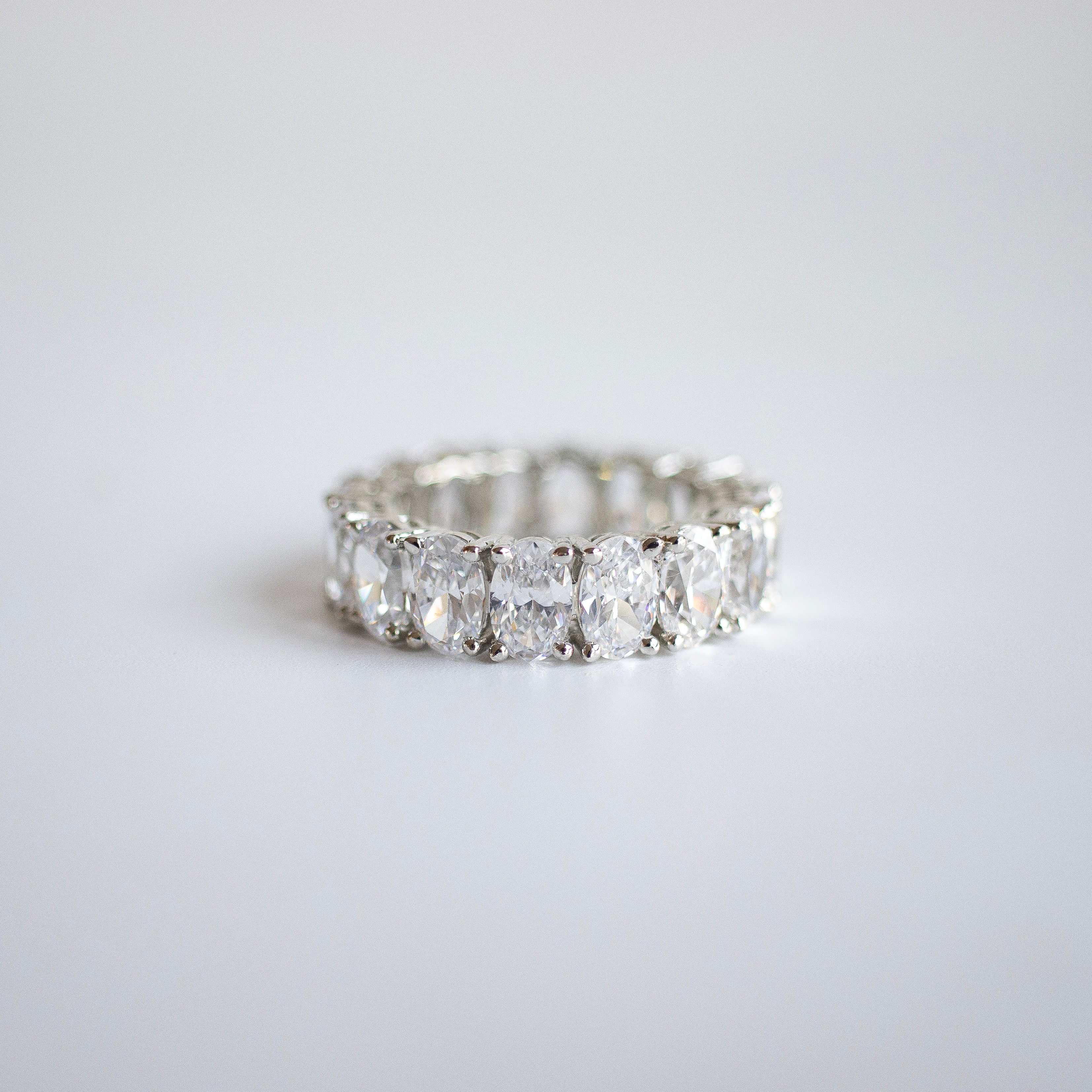 Oval full eternity band