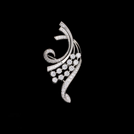 Stellarine Curve Brooch